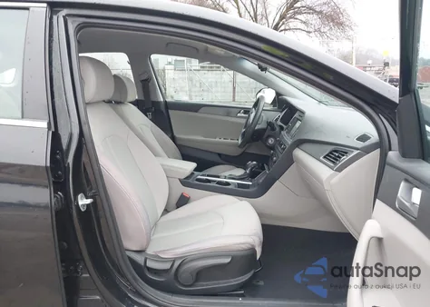 2017 Hyundai Sonata Se z USA, uszkodzony, nr VIN 5NPE24AF9HH444065